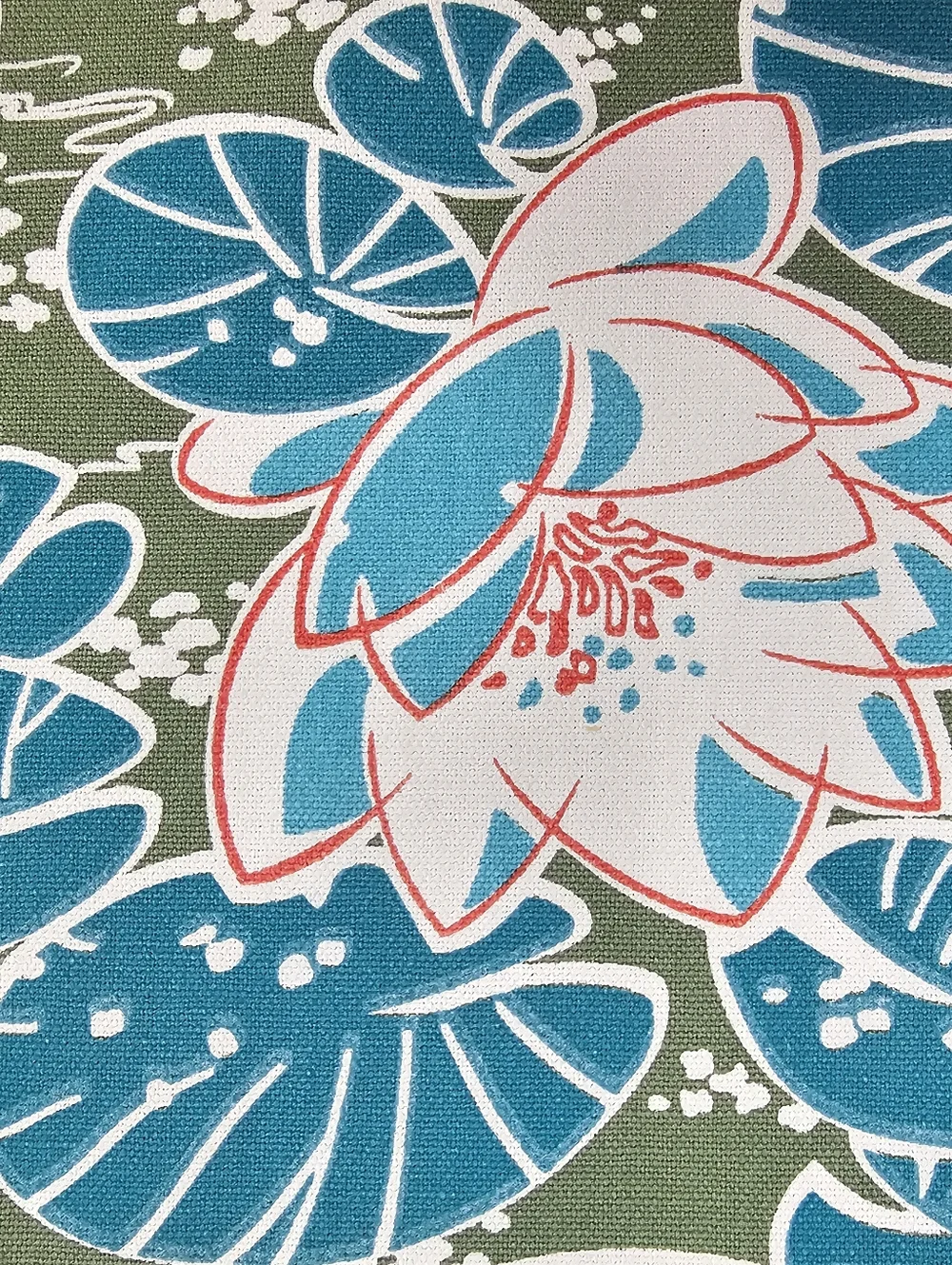 Water Lilies Table Runner NWT Size 13X72